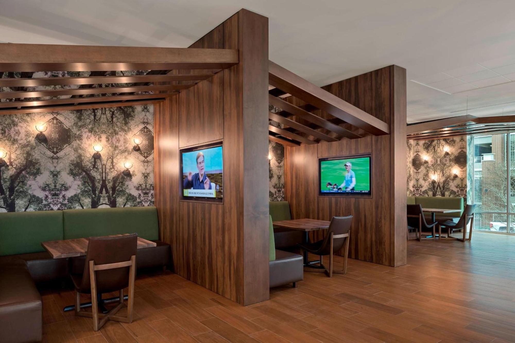 Springhill Suites By Marriott Greenville Downtown Екстериор снимка