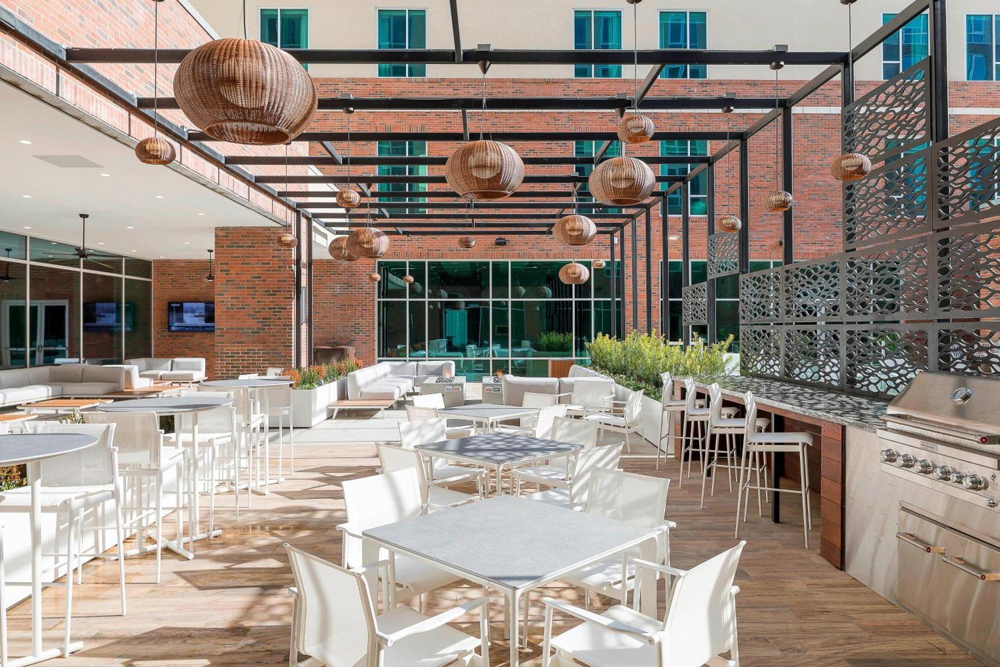 Springhill Suites By Marriott Greenville Downtown Екстериор снимка