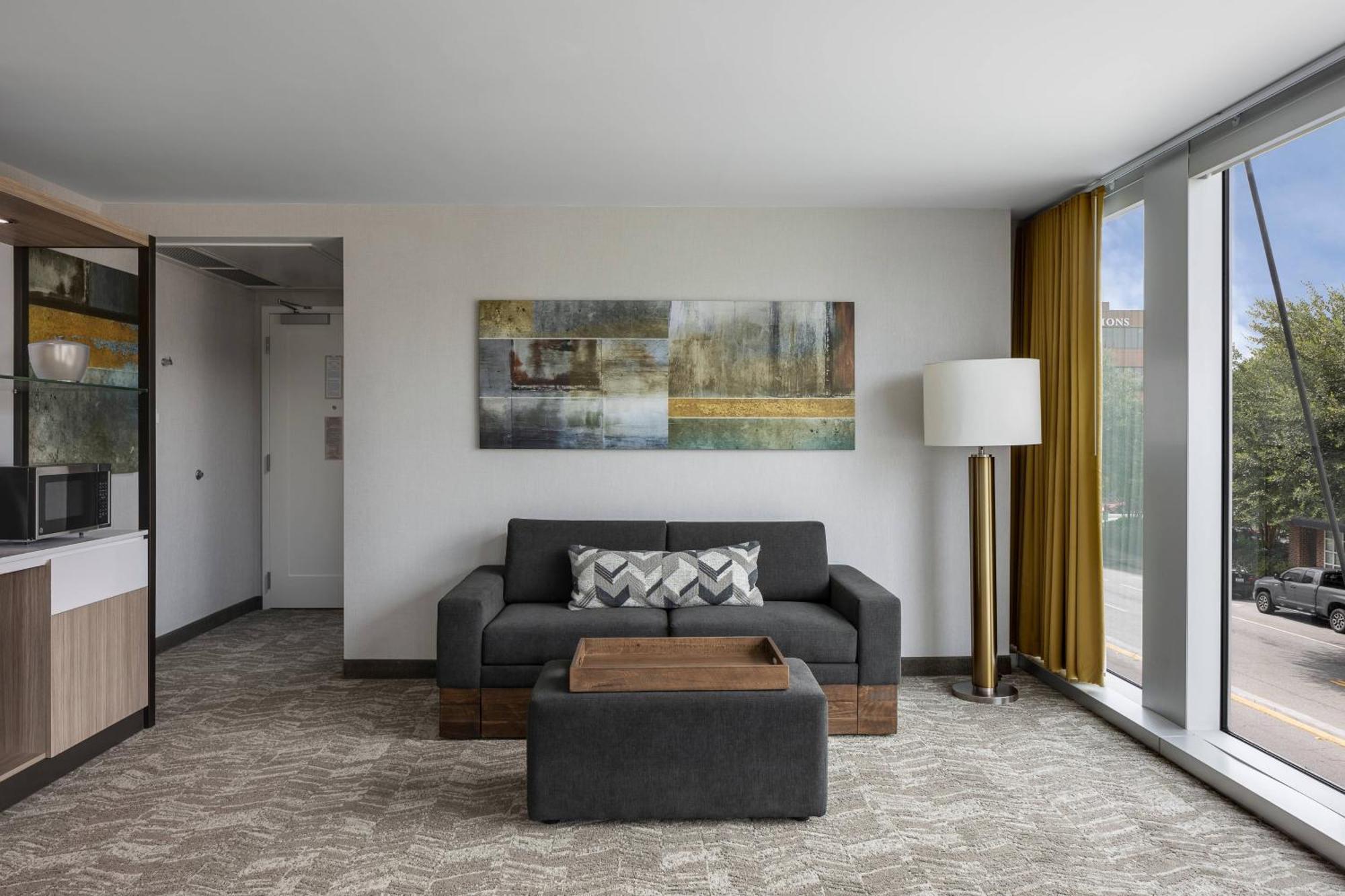 Springhill Suites By Marriott Greenville Downtown Екстериор снимка