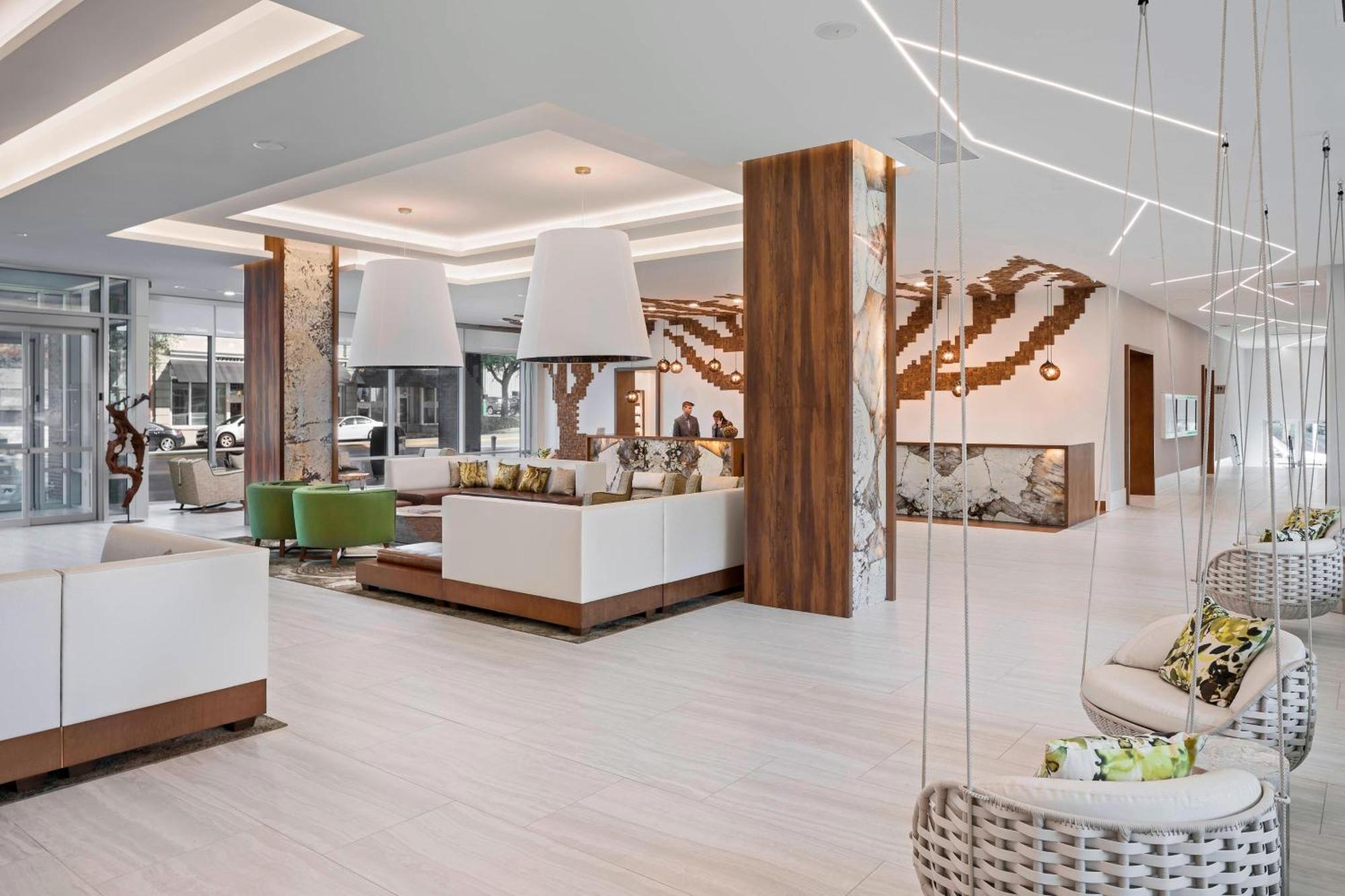 Springhill Suites By Marriott Greenville Downtown Екстериор снимка